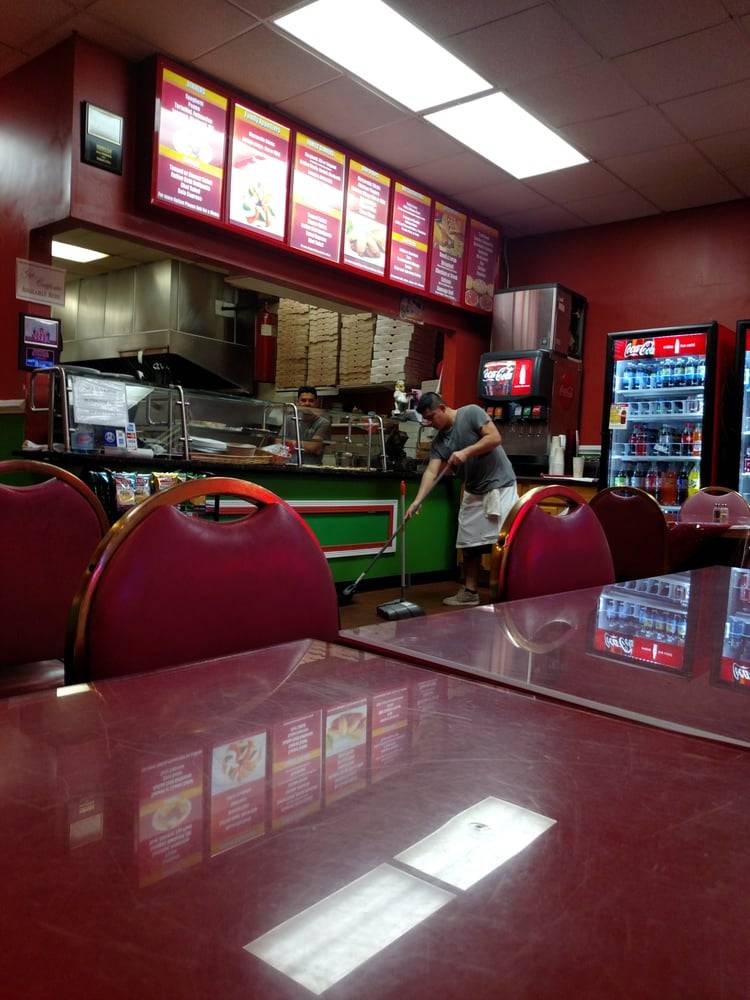 Dominicks | restaurant | 382 W Trenton Ave, Morrisville, PA 19067, USA | 2152951021 OR +1 215-295-1021