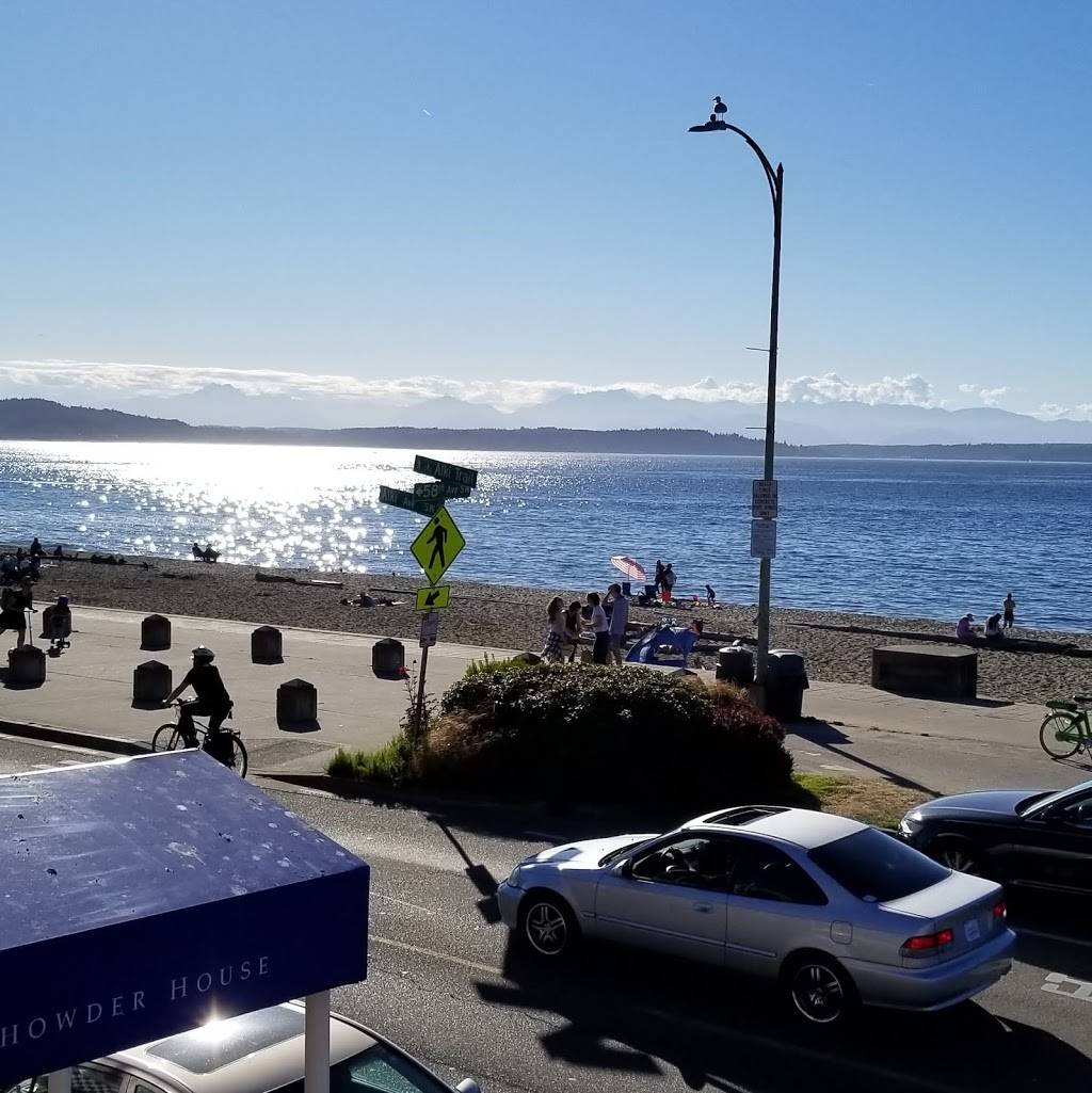 Christos On Alki | restaurant | 2508 Alki Ave SW, Seattle, WA 98116, USA | 2069232200 OR +1 206-923-2200