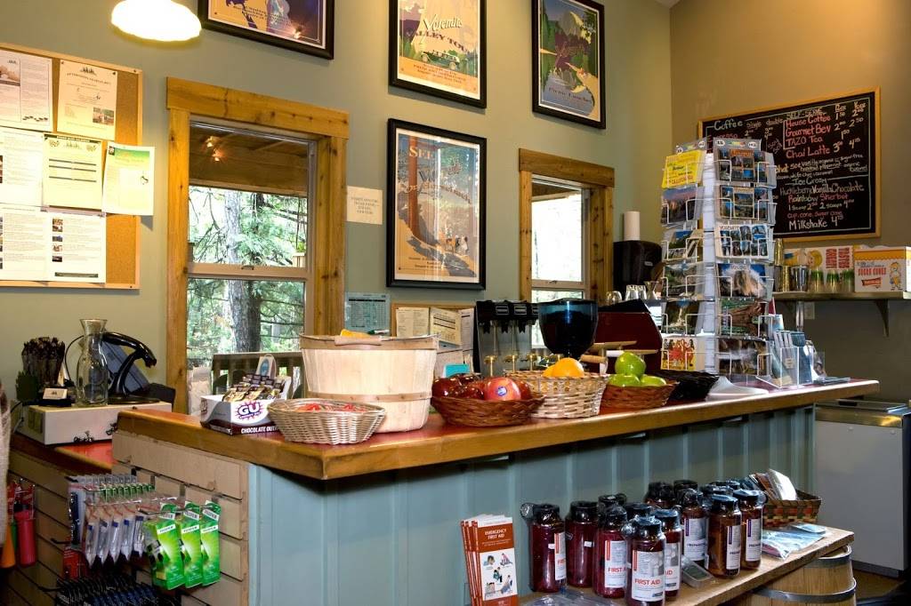 Evergreen Lodge at Yosemite | restaurant | 33160 Evergreen Rd, Groveland, CA 95321, USA | 2093792606 OR +1 209-379-2606