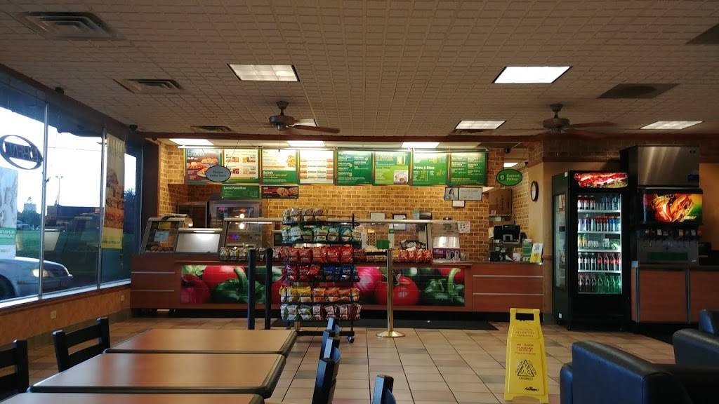 Subway | restaurant | 1211 N Court St, Circleville, OH 43113, USA | 7404974687 OR +1 740-497-4687