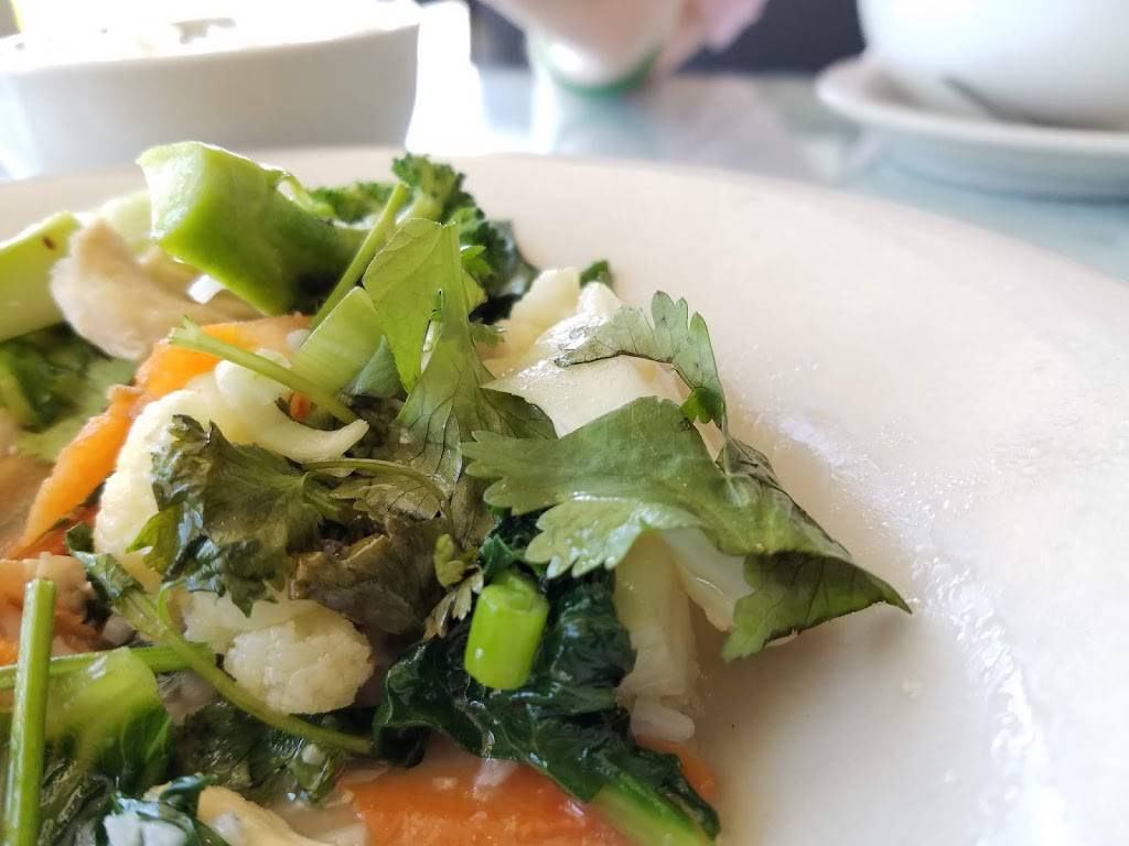 Thai Namtip | restaurant | 5461 N Bend Rd, Cincinnati, OH 45247, USA | 5134813360 OR +1 513-481-3360