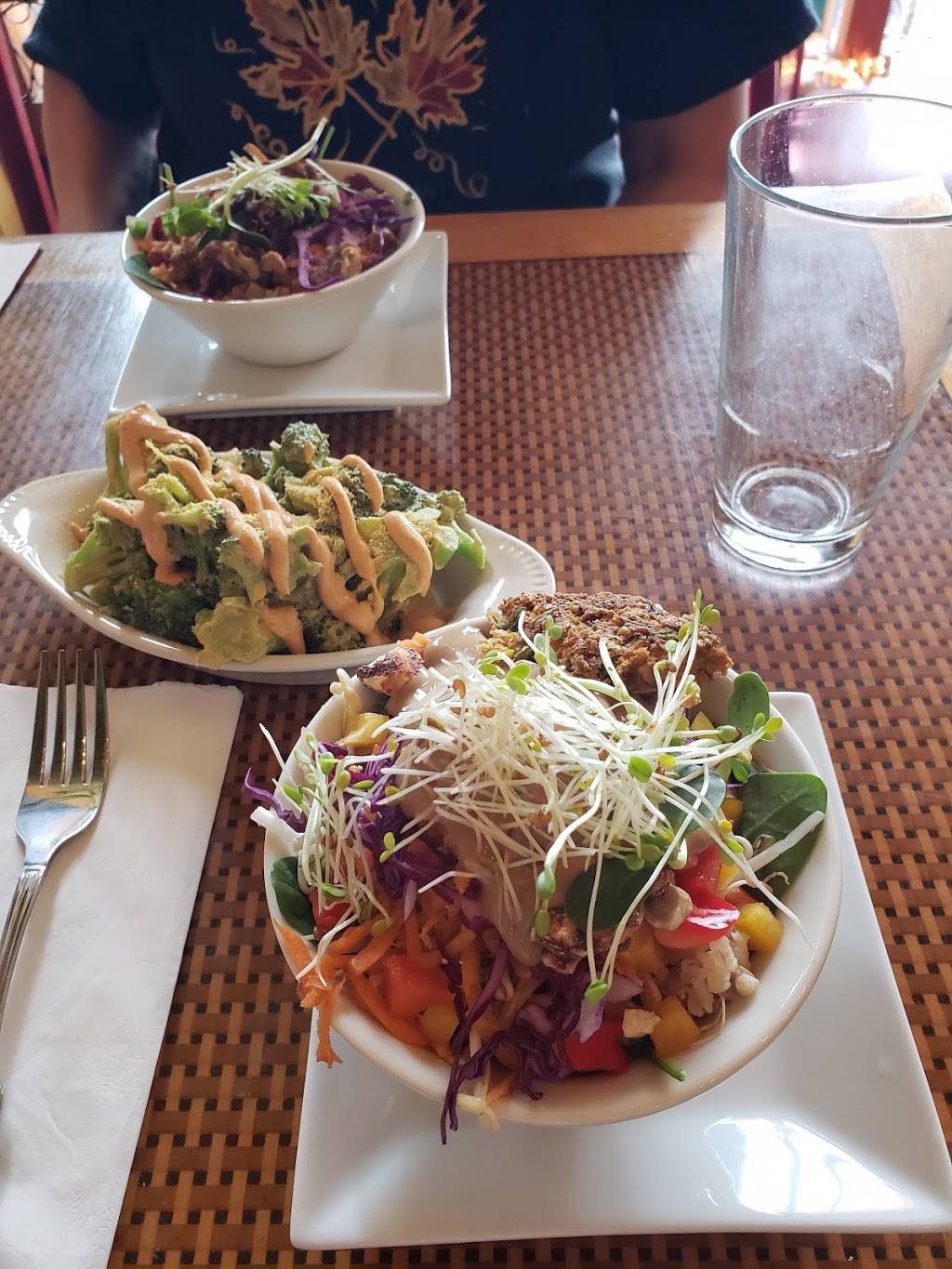 Organic Garden Cafe | restaurant | 294 Cabot St, Beverly, MA 01915, USA | 9789220004 OR +1 978-922-0004