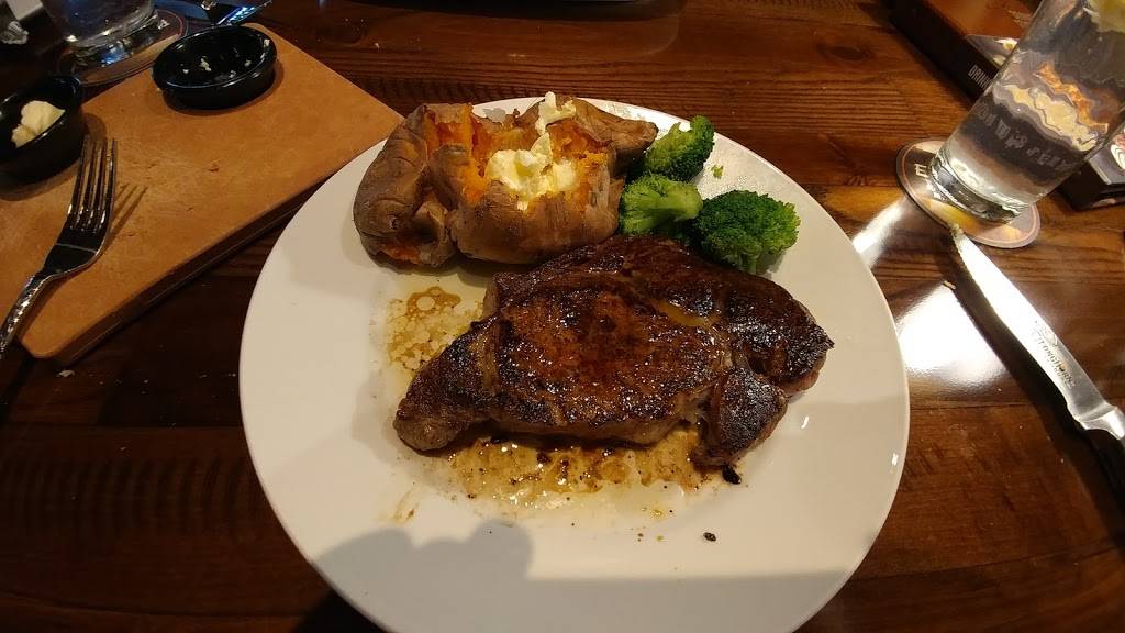 LongHorn Steakhouse | meal takeaway | 8285 W Bowles Ave, Littleton, CO 80123, USA | 3039483111 OR +1 303-948-3111
