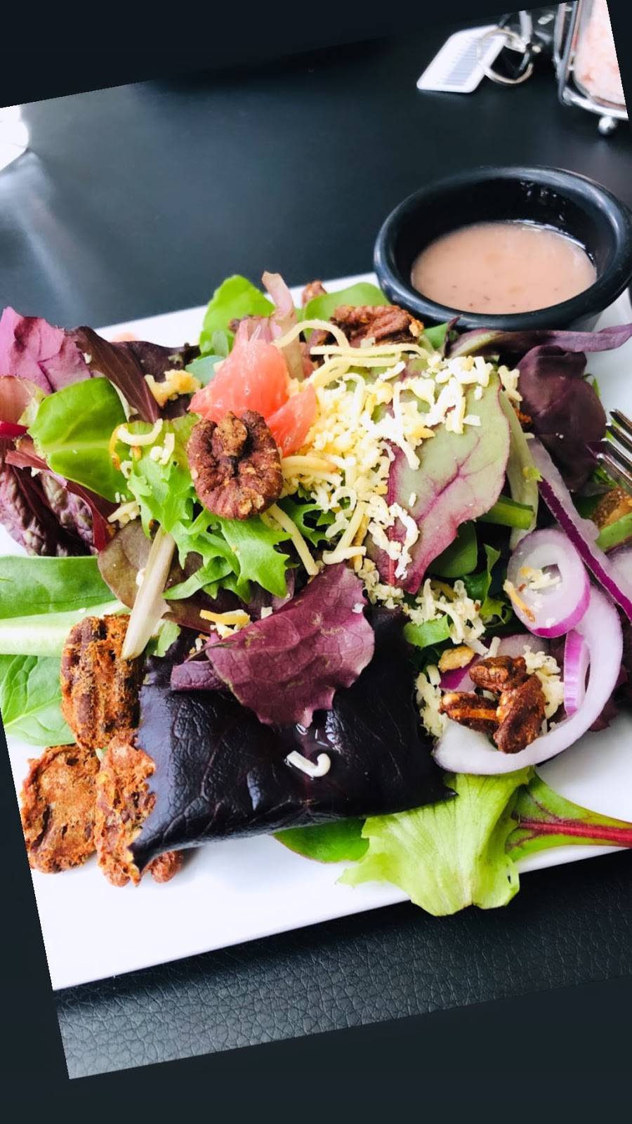 Nolas- A Taste of New Orleans | restaurant | Formerly Lorelei’s Bistro, 1526 Wyandotte St E, Windsor, ON N9A 3L2, Canada | 5192531234 OR +1 519-253-1234