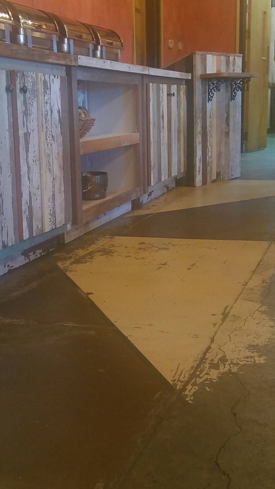 Lucky Pierres | restaurant | 1946 Hospital Rd, New Roads, LA 70760, USA | 2256388668 OR +1 225-638-8668