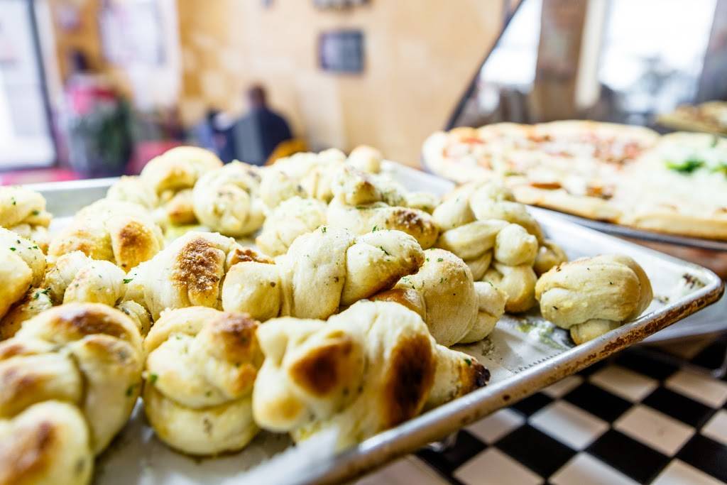 Little Roma Pizza & Catering | restaurant | 5985, 485 French Rd, Utica, NY 13502, USA | 3157378299 OR +1 315-737-8299