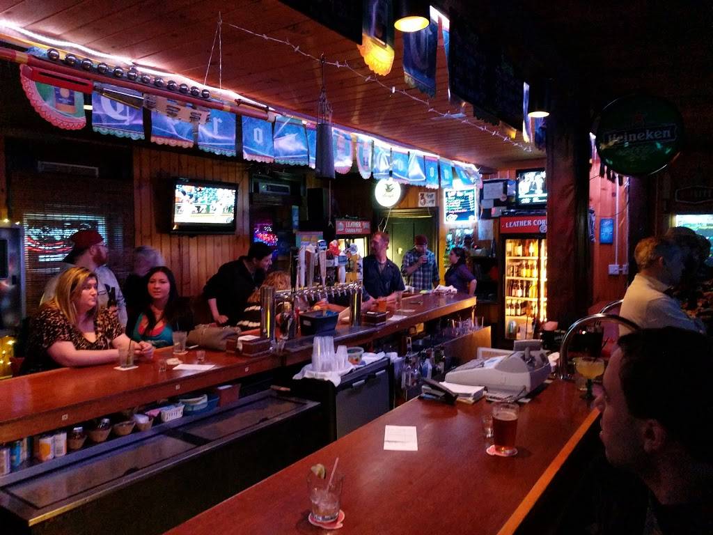 Leather Corner Post Hotel | restaurant | 6855 Horseshoe Rd, Orefield, PA 18069, USA | 6103951782 OR +1 610-395-1782