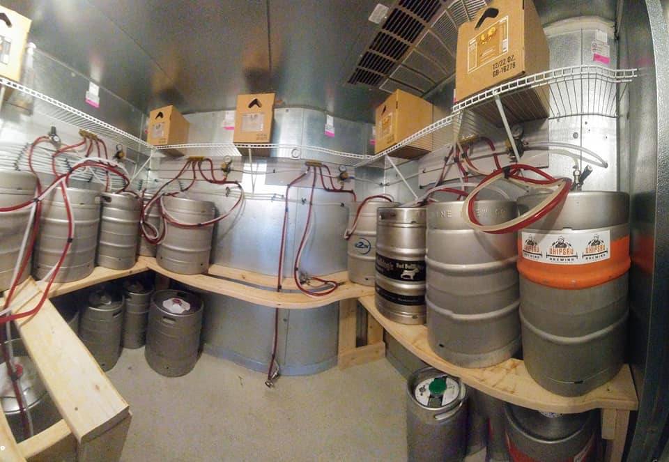 Fox Island Brewing | restaurant | 2416 14th Ave NW, Gig Harbor, WA 98335, USA | 2538827752 OR +1 253-882-7752