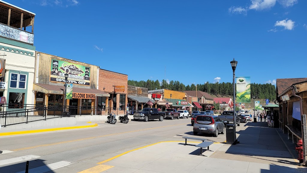 Bumpin Buffalo Bar and Grill | restaurant | 245 Main St, Hill City, SD 57745, USA | 6055742471 OR +1 605-574-2471