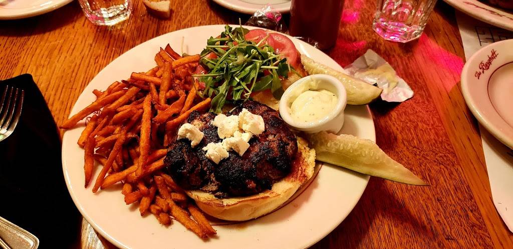 The Berghoff Restaurant | restaurant | 17 W Adams St, Chicago, IL 60603, USA | 3124273170 OR +1 312-427-3170