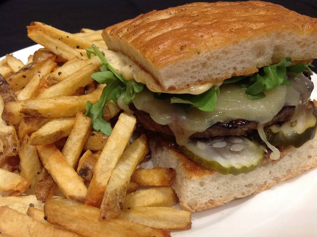 Ganders | restaurant | 4747 28th St SE, Grand Rapids, MI 49546, USA | 6169571111 OR +1 616-957-1111