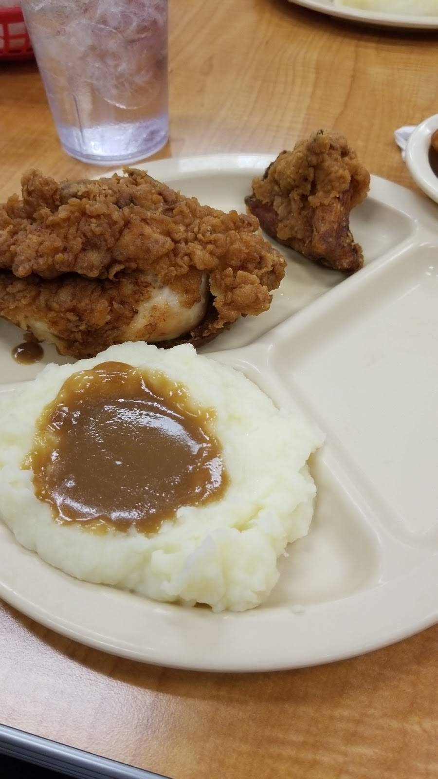 Westside Diner | restaurant | 1555 Meadowview Dr, Danville, VA 24541, USA | 4346853075 OR +1 434-685-3075