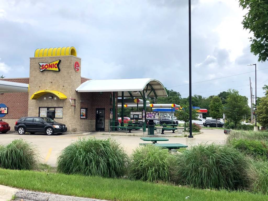 Sonic Drive-In | restaurant | 7725 N Wayne Rd, Westland, MI 48185, USA | 7347597007 OR +1 734-759-7007