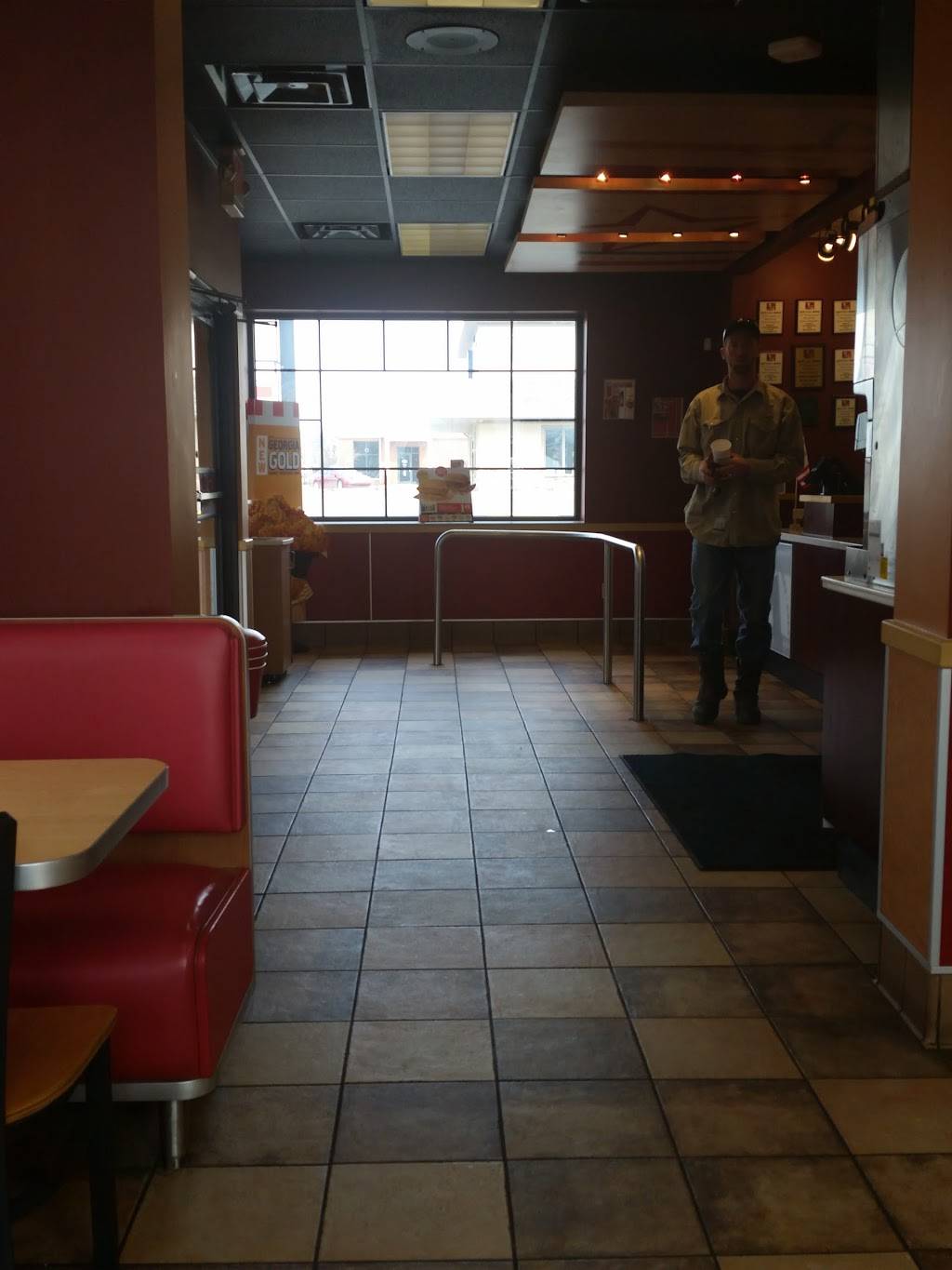 KFC | restaurant | 122 N Lafayette Ave, Moundsville, WV 26041, USA | 3048458550 OR +1 304-845-8550