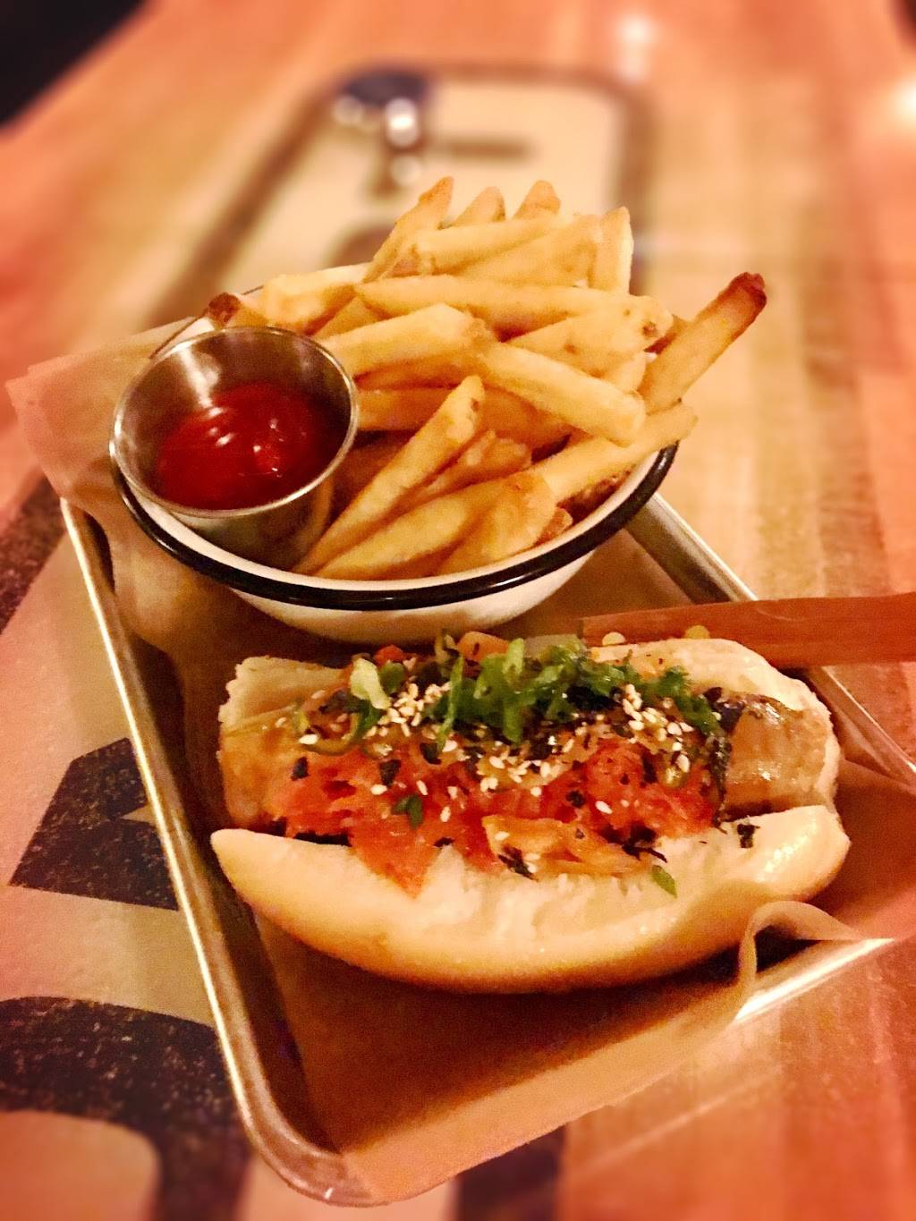 Longshot | restaurant | 477 S Main St, Memphis, TN 38103, USA | 9017017494 OR +1 901-701-7494