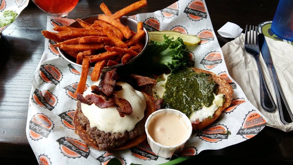 Bad Daddys Burger Bar | restaurant | 1232 S Hover St Ste B300, Longmont, CO 80501, USA | 3038484194 OR +1 303-848-4194
