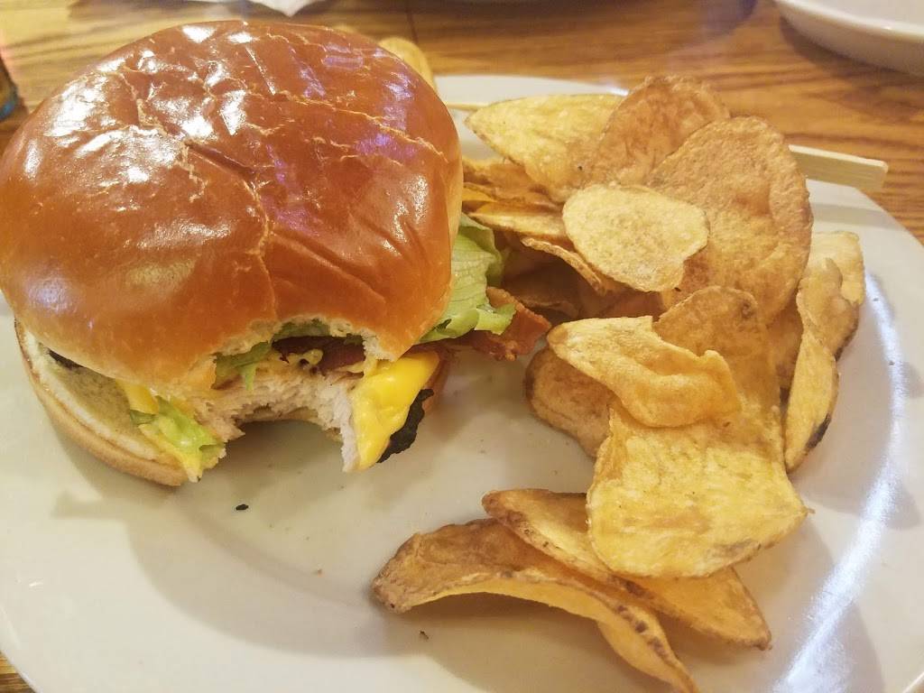 Logans Roadhouse | restaurant | 3000 Spotsylvania Mall Dr, Fredericksburg, VA 22407, USA | 5405481158 OR +1 540-548-1158