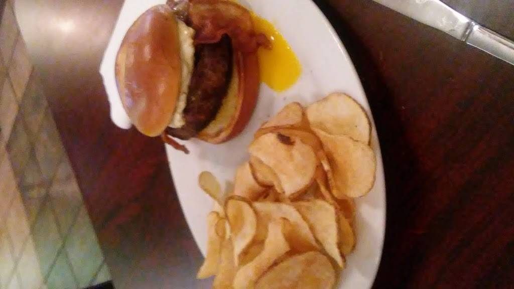 The Barrel Head | restaurant | 1577 Wabash Ave, Springfield, IL 62704, USA | 2177872102 OR +1 217-787-2102