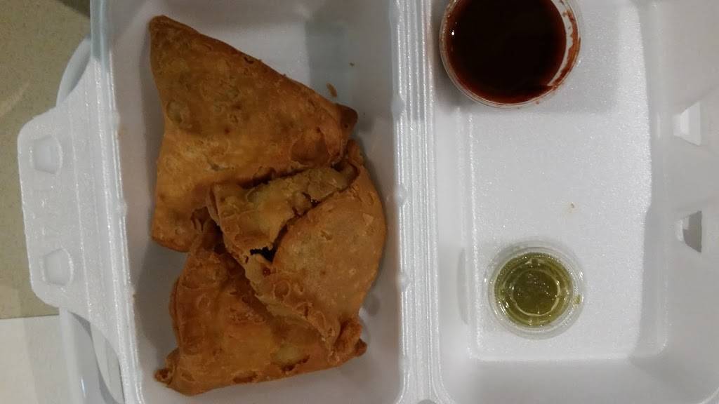 Amaya Express Sherway Gardens | meal takeaway | The West Mall, 25 Sherway Gardens Rd, Etobicoke, ON M9C 1B8, Canada | 4166204555 OR +1 416-620-4555