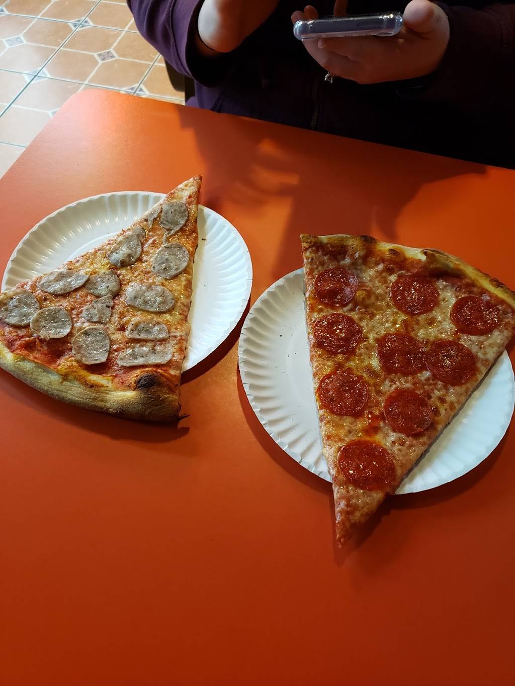 New York Pizza & Pasta | restaurant | 611 Parkway Ste B5, Gatlinburg, TN 37738, USA | 8654369300 OR +1 865-436-9300