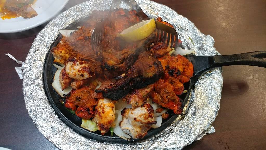 Halal Shamiana Restaurant | restaurant | 816 Britannia Rd W unit 101, Mississauga, ON L5V 0A6, Canada | 9055675087 OR +1 905-567-5087