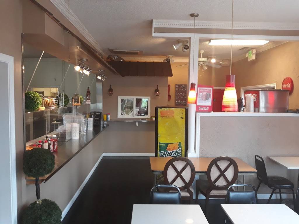 Clorays Cafe | restaurant | 2530 Bessemer Super Hwy, Bessemer, AL 35020, USA | 2052307903 OR +1 205-230-7903