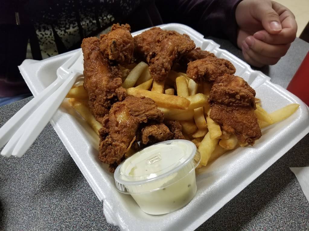 Brothers Famous Pizza | restaurant | 950 Broad St, Providence, RI 02905, USA | 4014613760 OR +1 401-461-3760