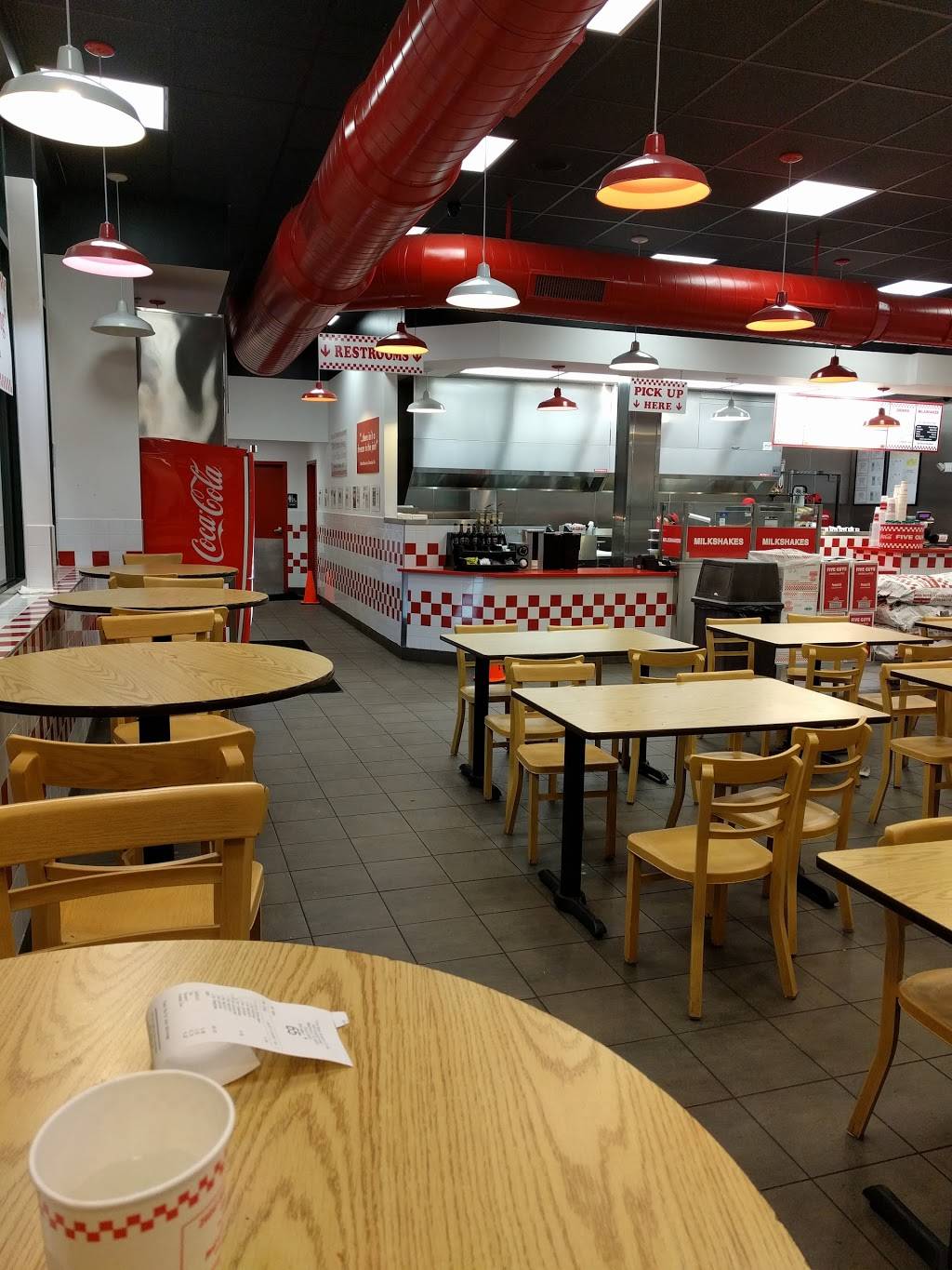 Five Guys | meal takeaway | 600 Kingstown Rd, Wakefield, RI 02879, USA | 4012842395 OR +1 401-284-2395