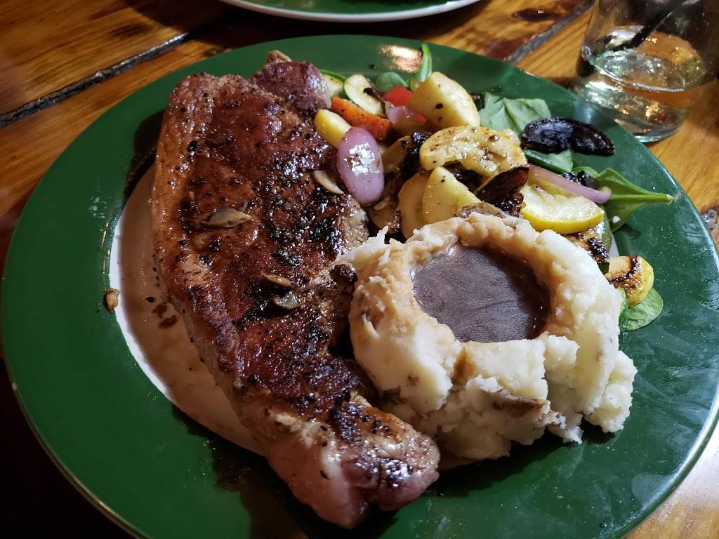 White Lion Cafe | restaurant | 146 NW 7th St, Homestead, FL 33030, USA | 3052481076 OR +1 305-248-1076