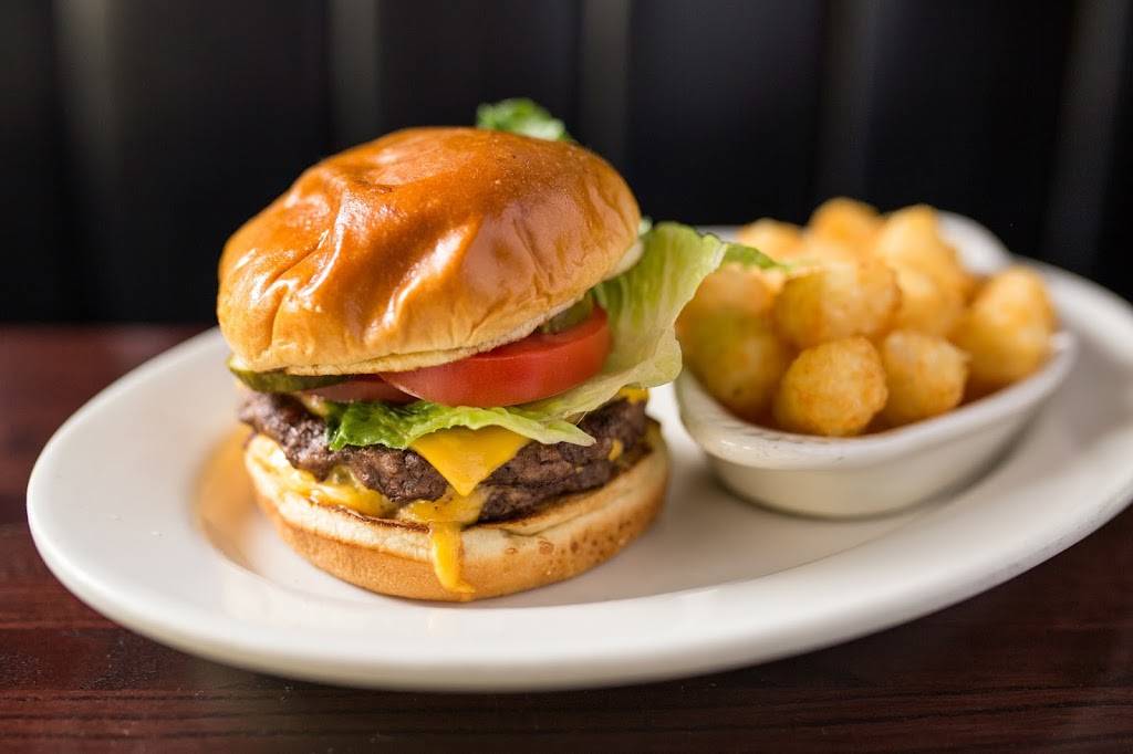 Bricks Pizza & Barbecue | restaurant | 3832 N Lincoln Ave, Chicago, IL 60613, USA | 7735255022 OR +1 773-525-5022