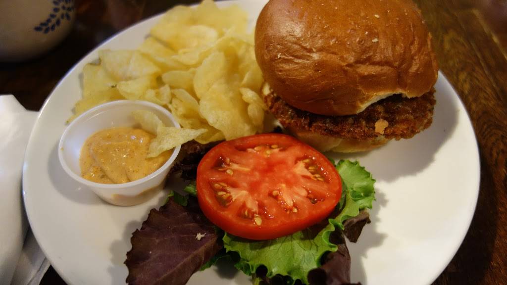 Harvest Table Restaurant | restaurant | 13180 Meadowview Square, Meadowview, VA 24361, USA | 2769445142 OR +1 276-944-5142