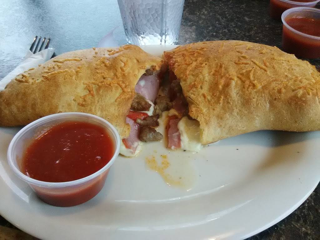 Pizza Hut | restaurant | 525 S Lake Rd S, Scottsburg, IN 47170, USA | 8127522618 OR +1 812-752-2618