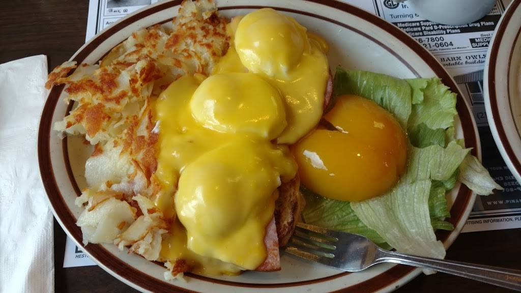 Crown Point Cafe Inc | cafe | 620 E North St, Crown Point, IN 46307, USA | 2196638360 OR +1 219-663-8360