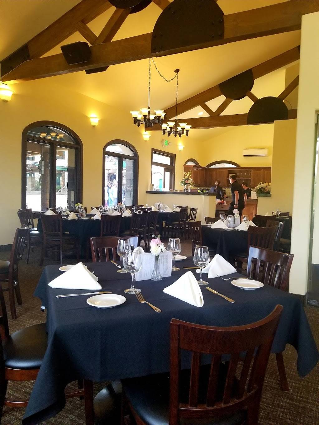 Cafe Champagne | restaurant | 32575 Rancho California Rd, Temecula, CA 92591, USA | 9516990088 OR +1 951-699-0088