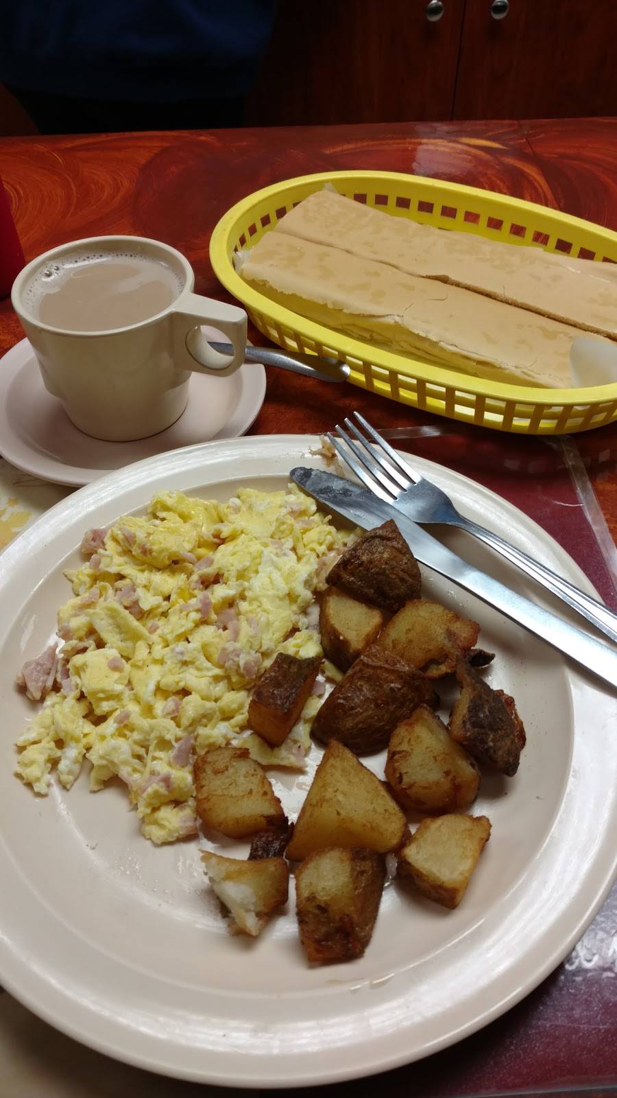 La Caridad Del Doral | restaurant | 8275 NW 56th St #4028, Doral, FL 33166, USA | 3055913343 OR +1 305-591-3343