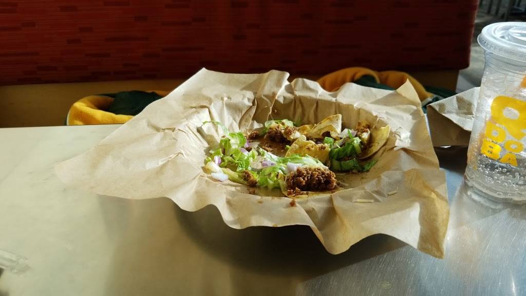 QDOBA Mexican Eats | restaurant | 5075 S 76th St Unit A, Greenfield, WI 53220, USA | 4144313900 OR +1 414-431-3900