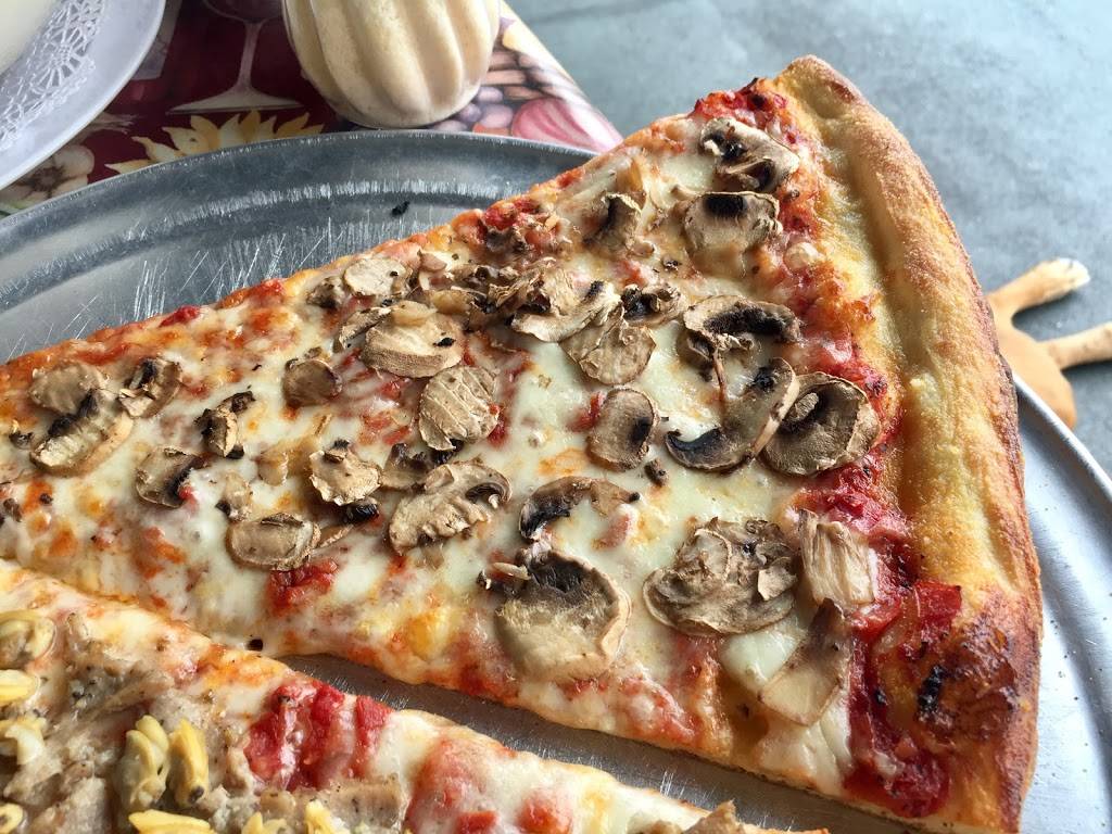 Aunt Louises Pizzeria | restaurant | 13423 US-1, Sebastian, FL 32958, USA | 7723881800 OR +1 772-388-1800