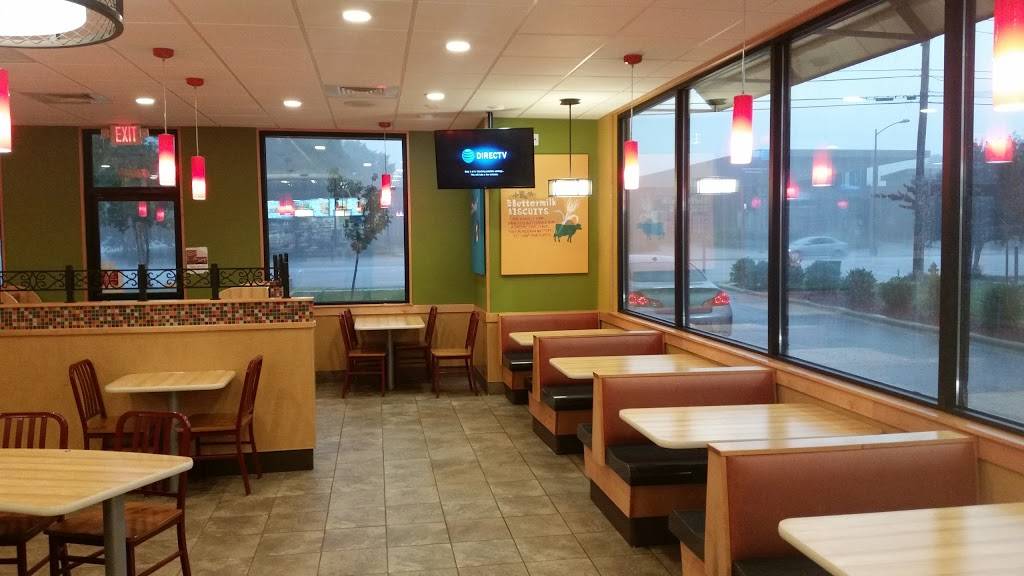 Popeyes Louisiana Kitchen | restaurant | 4050 N Tryon St, Charlotte, NC 28206, USA | 7045970459 OR +1 704-597-0459