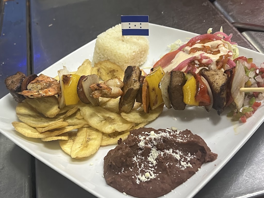 Catrachos 504 Cinco Estrellas | restaurant | 410 Richey St, Pasadena, TX 77506, USA | 7134850394 OR +1 713-485-0394