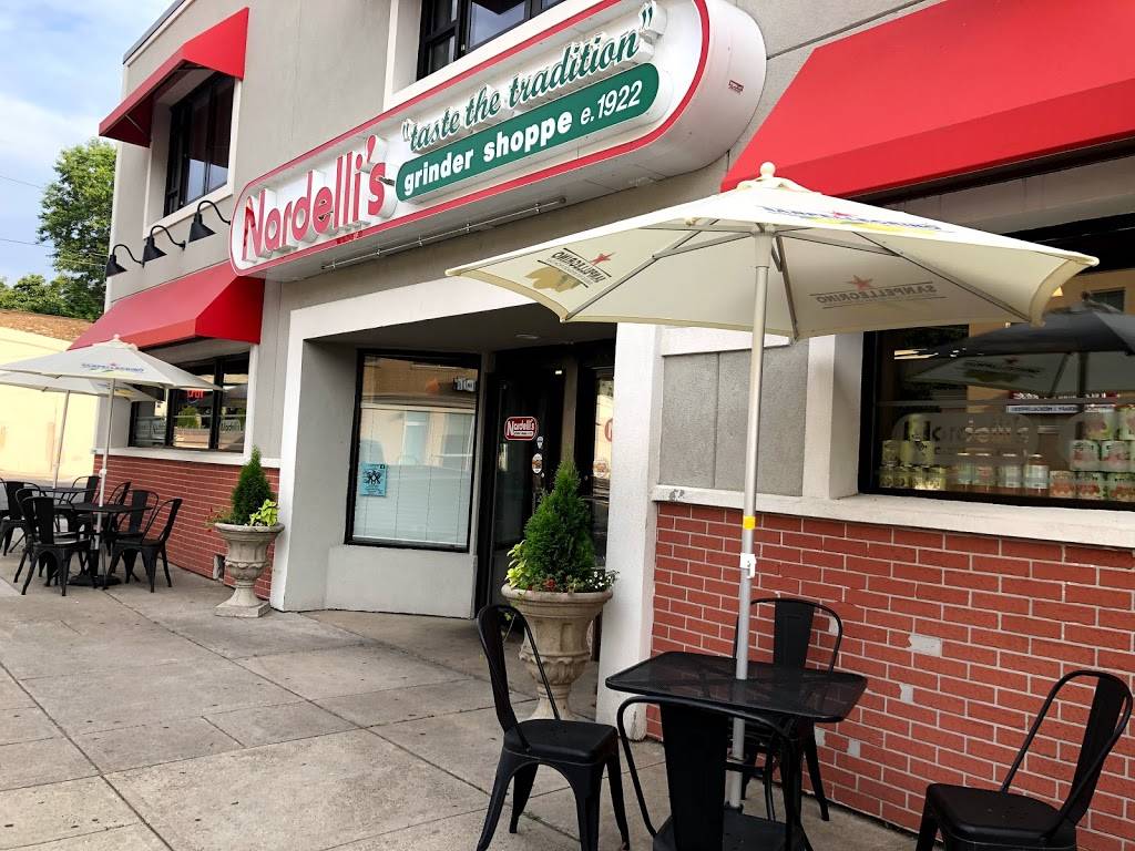 Nardellis Grinder Shoppe | restaurant | 87 Maple St, Naugatuck, CT 06770, USA | 2037299470 OR +1 203-729-9470