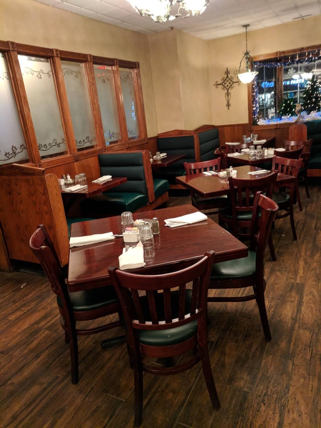 Ashford House | restaurant | 7959 W 159th St, Tinley Park, IL 60477, USA | 7086337600 OR +1 708-633-7600