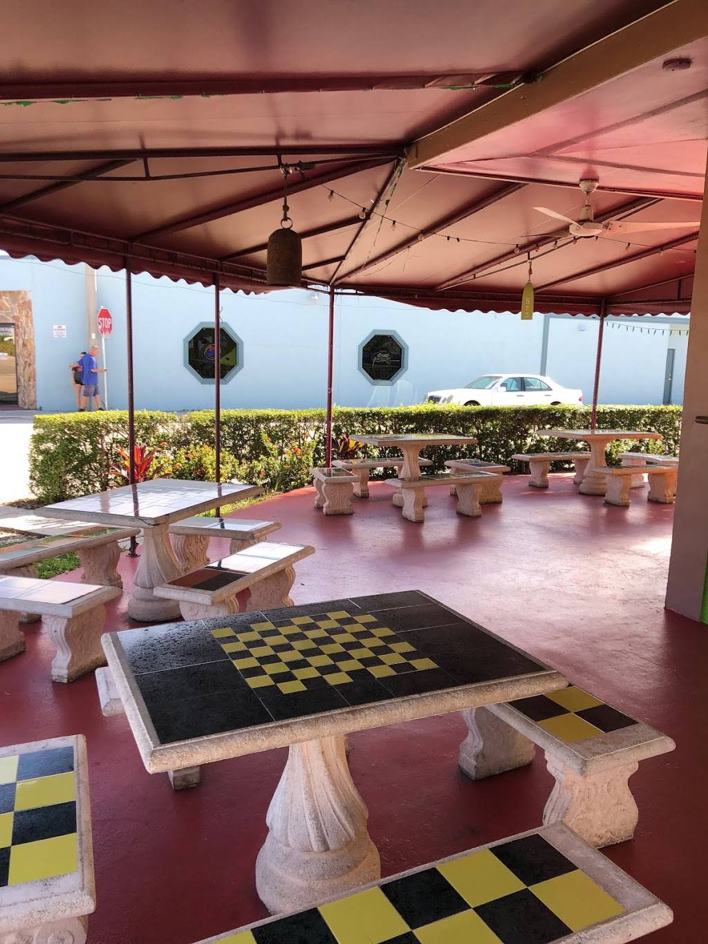 Antojitos Mexicanos La Placita | restaurant | 401 N Dixie Hwy, Lake Worth, FL 33460, USA | 5612491190 OR +1 561-249-1190