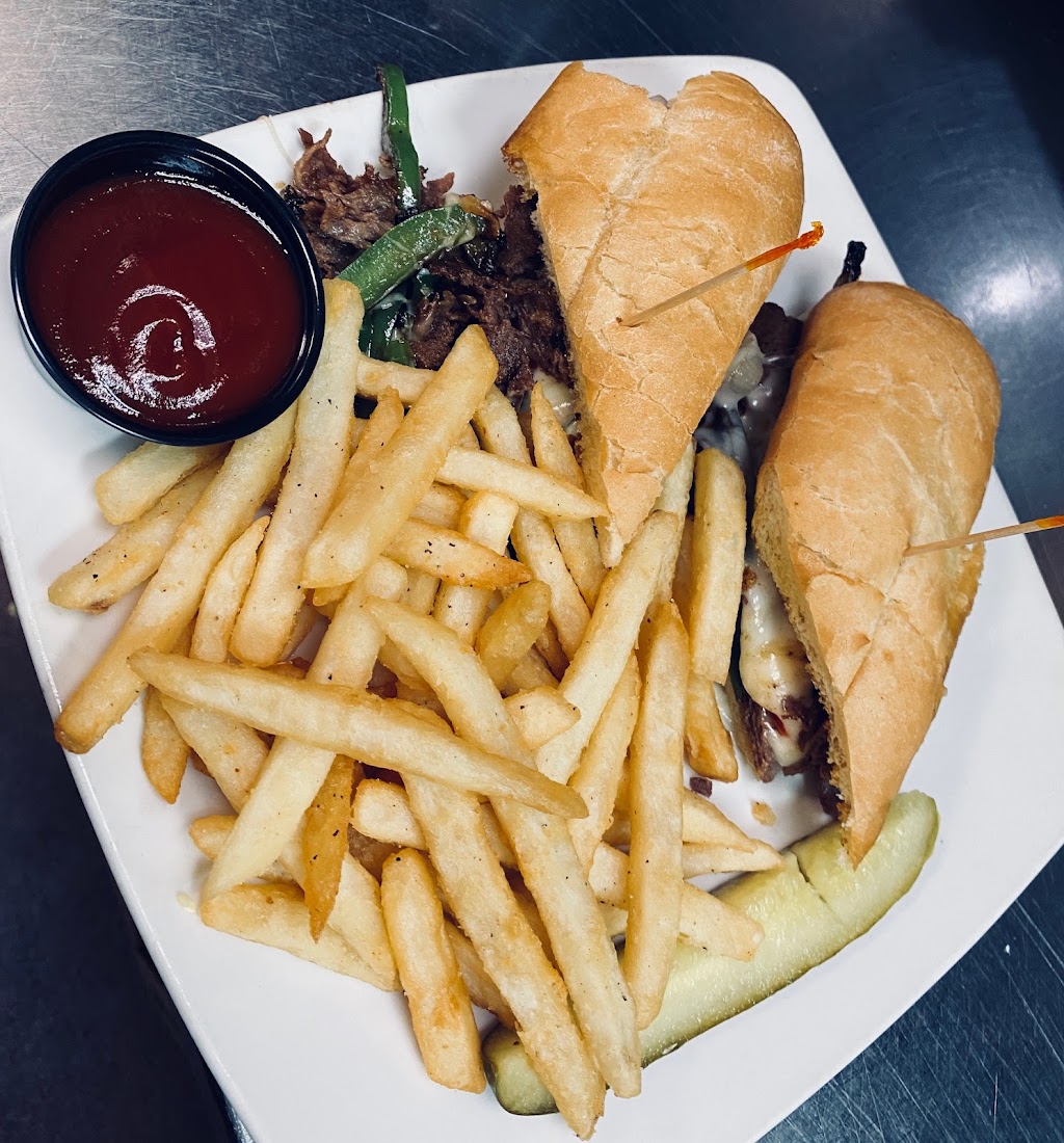 Fat Willys Williams Field Rd & Gilbert Rd | restaurant | 151 E Williams Field Rd D112, Gilbert, AZ 85295, USA | 4805903757 OR +1 480-590-3757