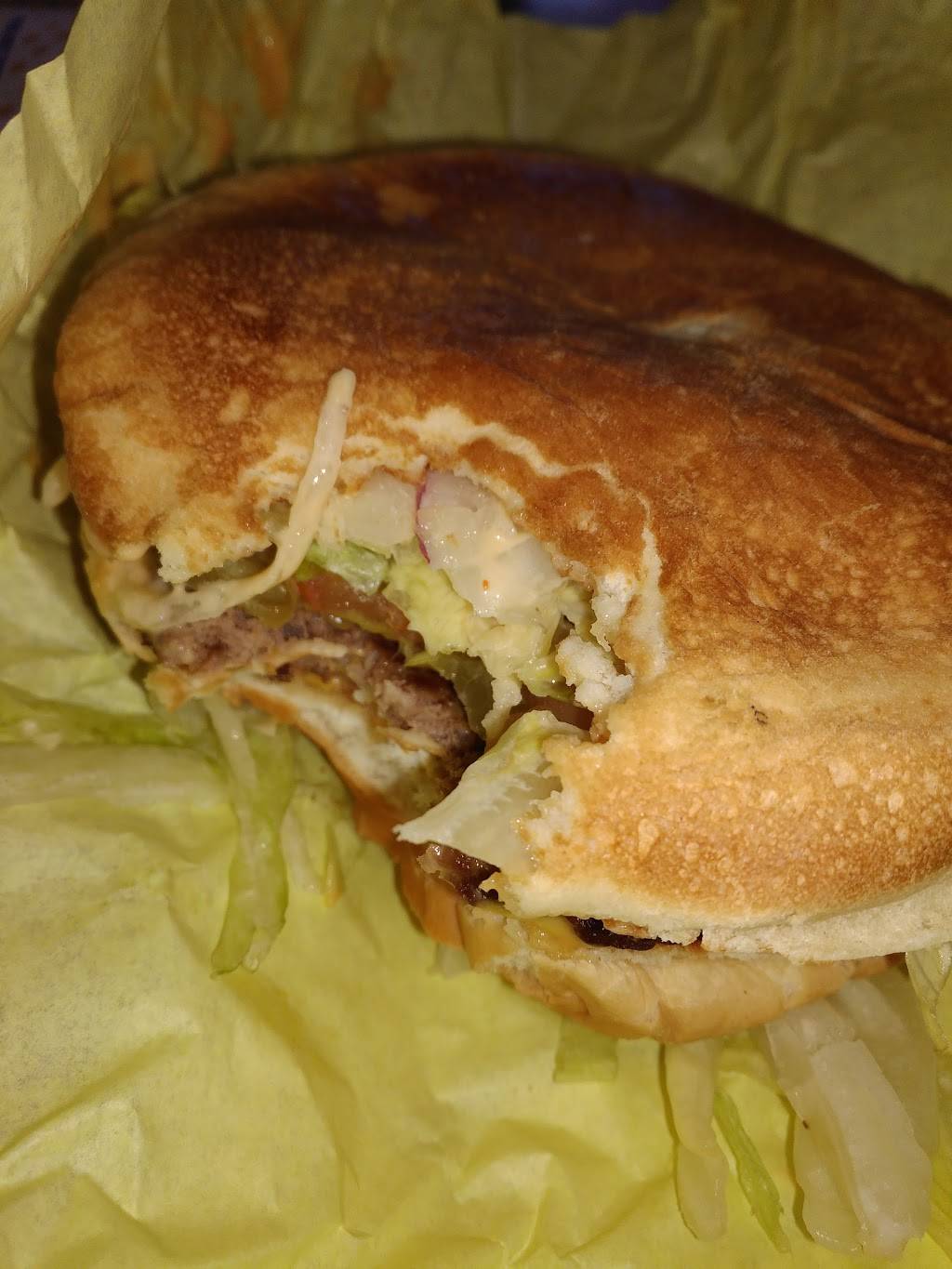 Fosters Freeze | restaurant | 1401 N Winton Way, Atwater, CA 95301, USA | 2093582341 OR +1 209-358-2341