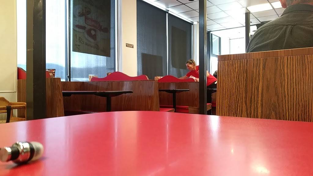 Royal Waffle King | restaurant | 503 G I Maddox Pkwy, Chatsworth, GA 30705, USA | 7066955099 OR +1 706-695-5099