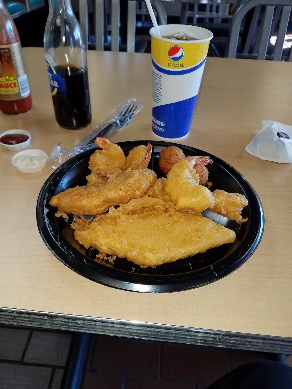 Long John Silvers | restaurant | 92 S Clayton St, Lawrenceville, GA 30046, USA | 7709636062 OR +1 770-963-6062