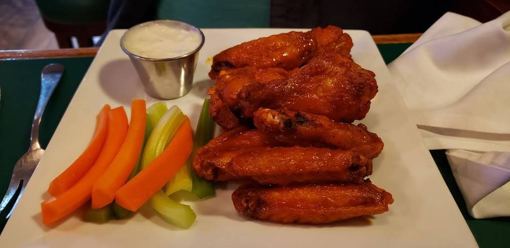 Grainne OMalleys Tavern | restaurant | 201 Harvard St, Brookline, MA 02446, USA | 6172328787 OR +1 617-232-8787