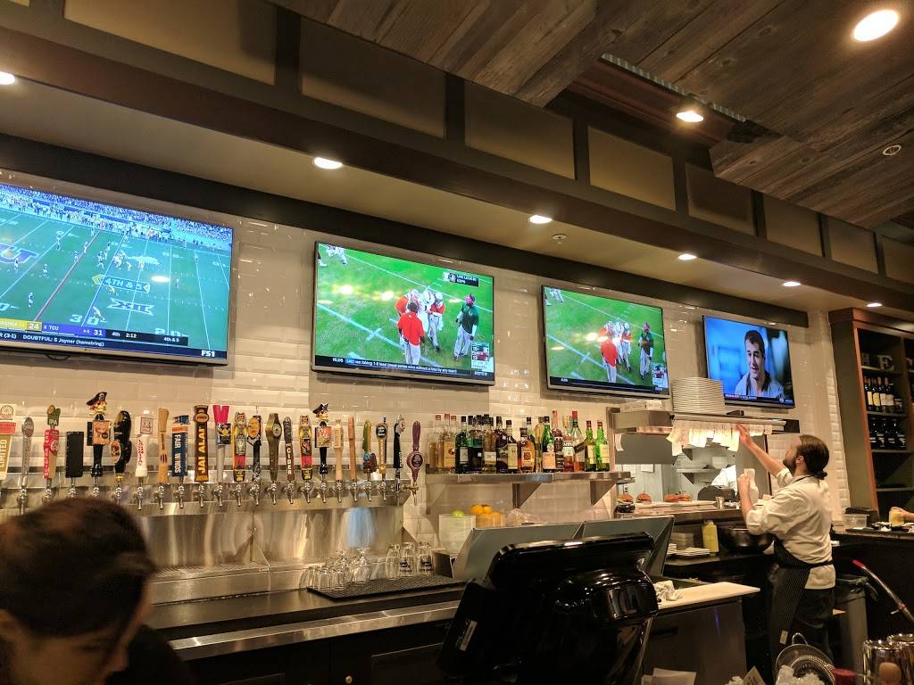 Burger Bach - Charlottesville | restaurant | 2050 Bond St, Charlottesville, VA 22901, USA | 4343282812 OR +1 434-328-2812