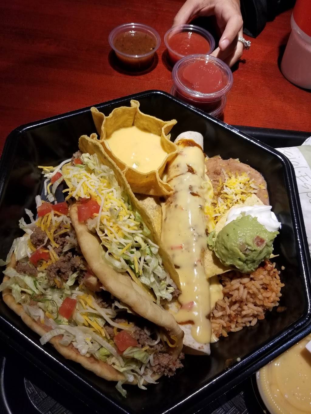 Taco Bueno | restaurant | 2144 NW 82nd St, Lawton, OK 73505, USA | 5805103188 OR +1 580-510-3188