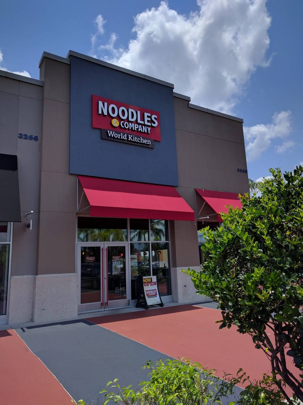 Noodles and Company | restaurant | 3268 N John Young Pkwy, Kissimmee, FL 34741, USA | 4079440220 OR +1 407-944-0220